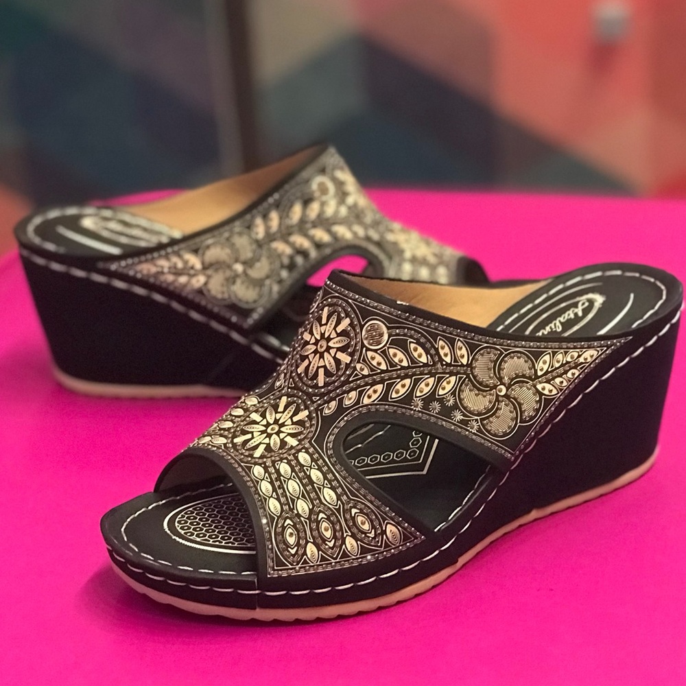 Last Pair! Italina Tan Brown Floral Embroidered Peep Toe Wedge Mule Sandals - Picture 10 of 15
